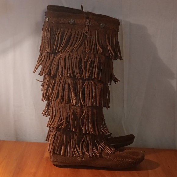 Minnetonka Fringe Brown Women's Boots Size 7 - Picture 1 of 16